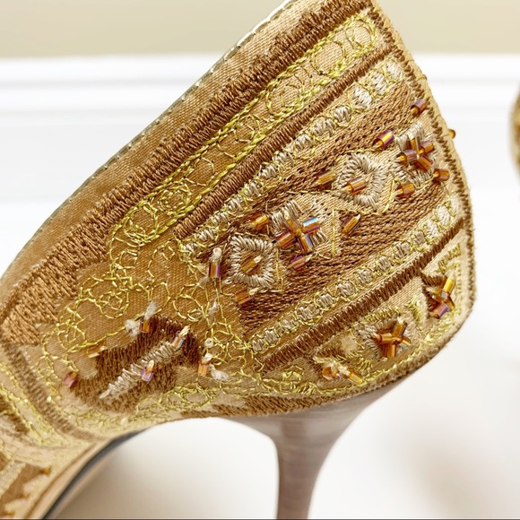 Dollhouse gold embroidered beaded pointed toe heel - Picture 6 of 10